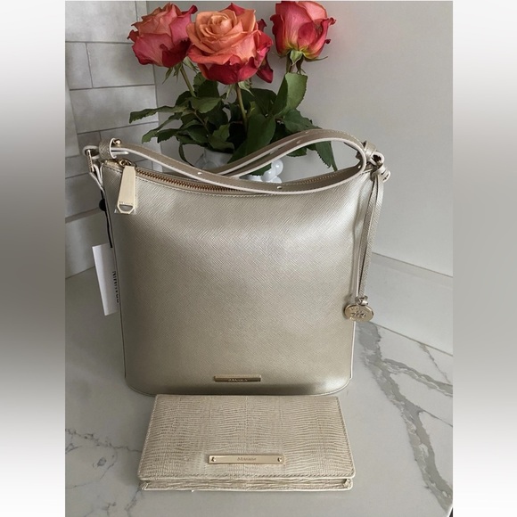 🆕BRAHMIN KATIE Crossbody Champagne & ADY Wallet Light Gold All Over Lizard 2-PC - Picture 2 of 16